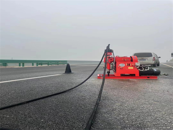 临县马路路基路面开裂下沉注浆加固灌浆